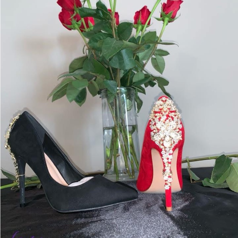 Elegant Black and Red Heels with Gold Embellishments